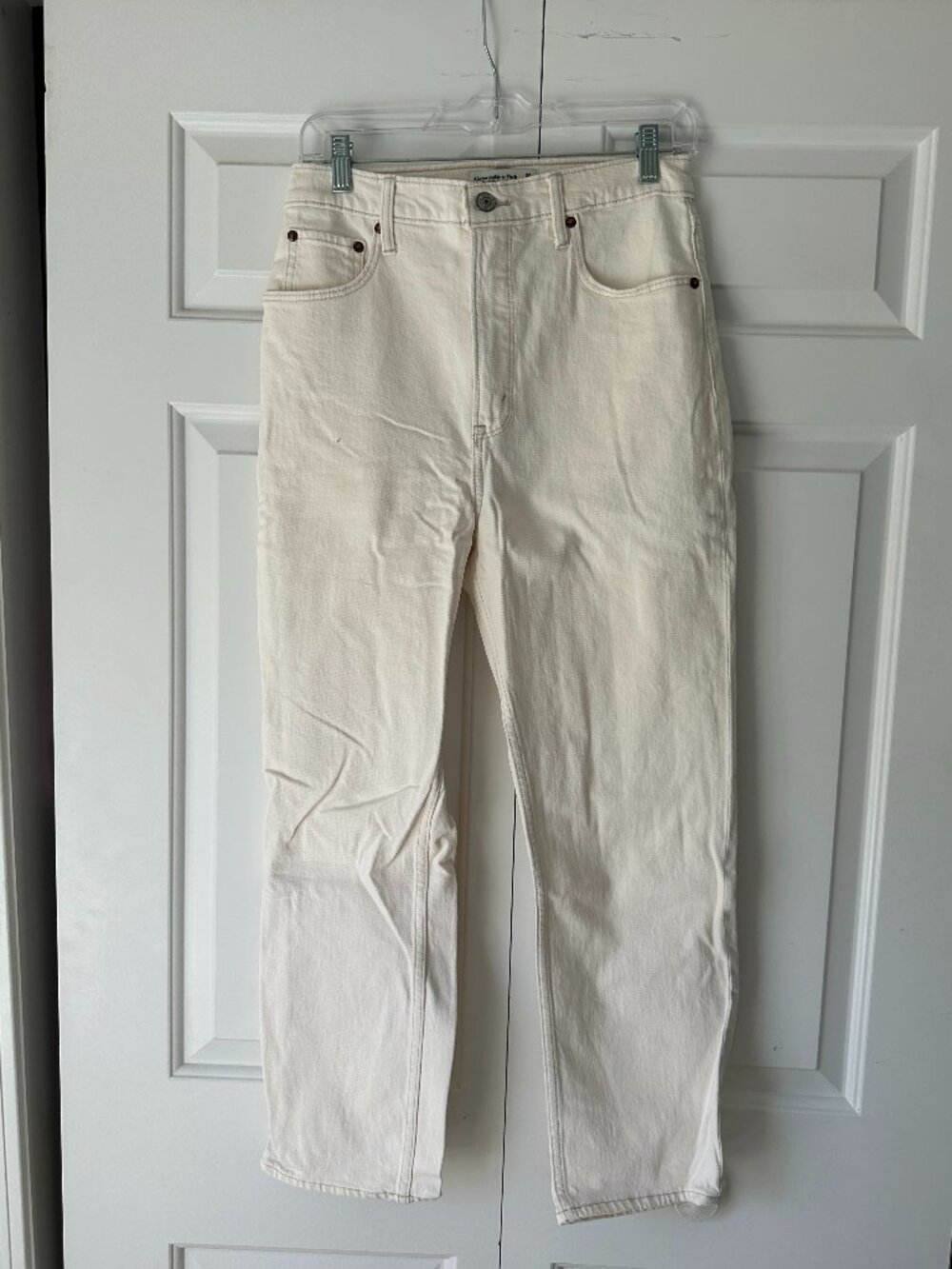 Abercrombie & Fitch The Ankle Straight Ultra High Rise Jeans in Cream Size 29